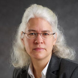 Dr. Isabel Knoke